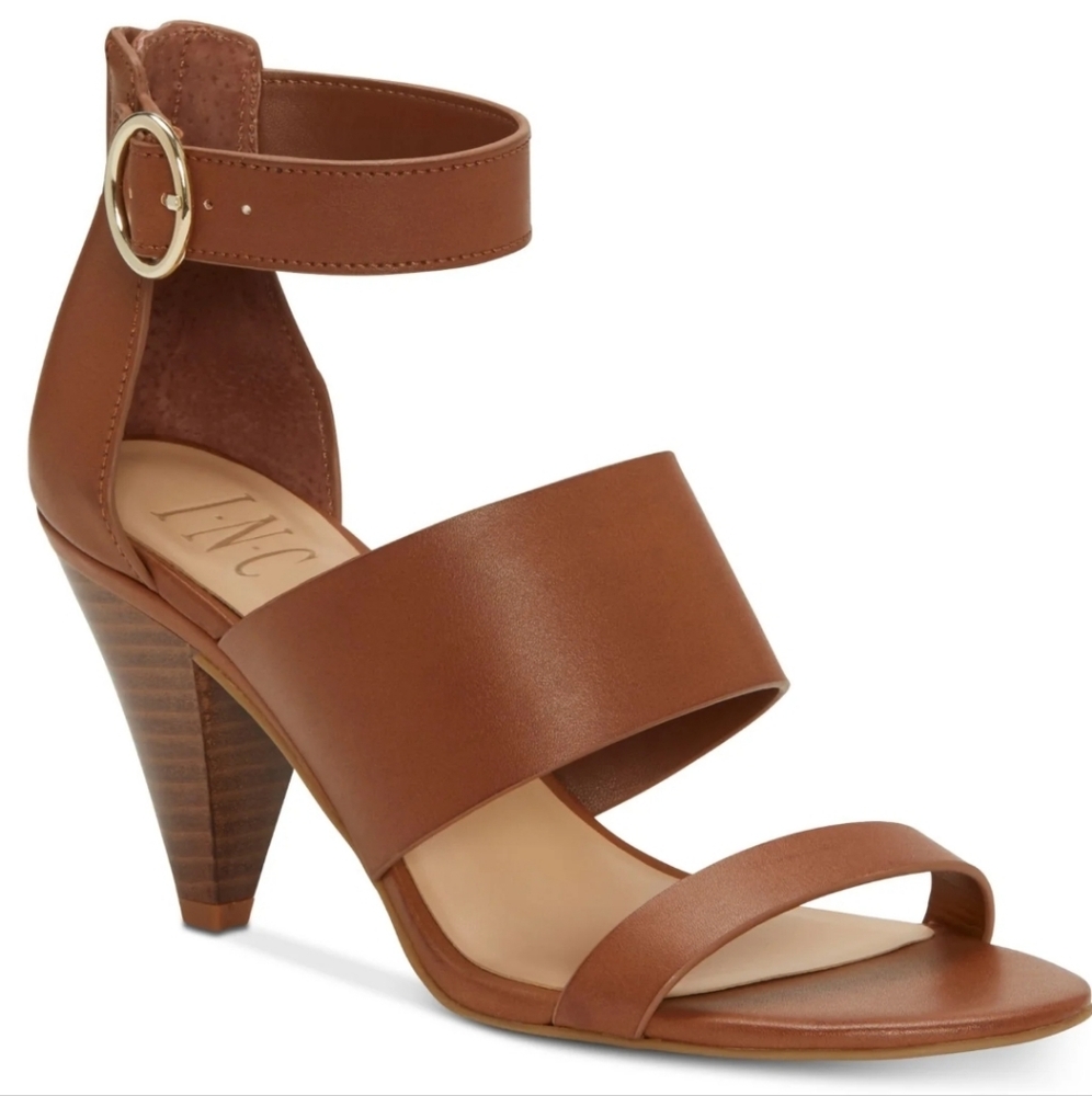 NWOT - INC International Concepts Brown Heel. Woman's Size 6 1/2.